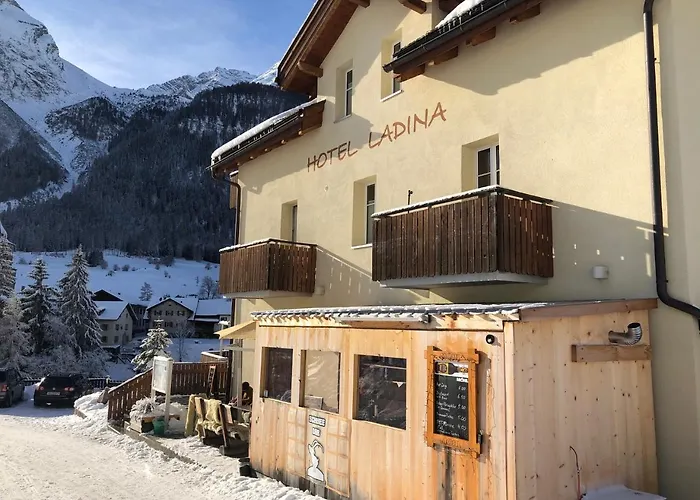 Ladina Hotel