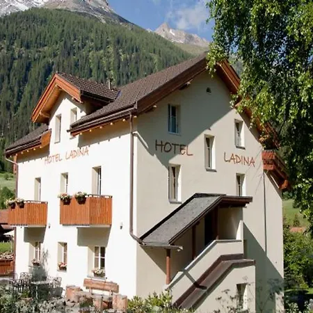 Ξενοδοχείο Ladina 3*